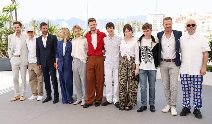 (220527) -- CANNES, May 27, 2022 -- Creators pose during a photocall for the film Close presented in the Official Competition at the 75th edition of the Cannes Film Festival in Cannes, southern France, on May 27, 2022. ) FRANCE-CANNES-PHOTOCALL-CLOSE GaoxJing 
