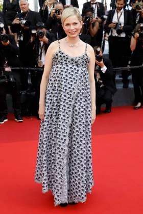 May 27, 2022, : Michelle Williams attends the premiere of Mother And Son (Un Petit Frere) during the 75th Cannes Film Festival, Festival de Cannes, at Palais des Festivals in Cannes, France, on 27 May 2022. - ZUMAm179 20220527_zep_m179_051 Copyright: xAlecxMichaelx