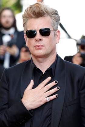 May 27, 2022, : Benjamin Biolay attends the premiere of Mother And Son (Un Petit Frere) during the 75th Cannes Film Festival, Festival de Cannes, at Palais des Festivals in Cannes, France, on 27 May 2022. - ZUMAm179 20220527_zep_m179_064 Copyright: xAlecxMichaelx
