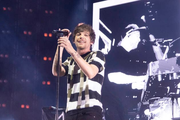 RIO DE JANEIRO, RJ - 27.05.2022: SHOW DE LOUIS TOMLINSON NO RIO DE JANEIRO - The British singer, Louis Tomlinson performed on the night of this Friday (27), at the Jeunesse Arena, in Barra da Tijuca. The singer returns to Brazil with the "Louis Tomlinson World tour", with sold-out tickets and fans camped out at the venue& 39;s door. x2211886x  CarlosxEliasxJunior
