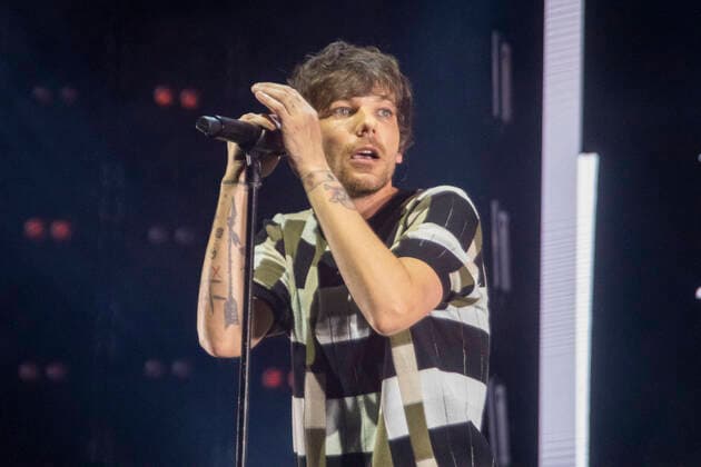 RIO DE JANEIRO, RJ - 27.05.2022: SHOW DE LOUIS TOMLINSON NO RIO DE JANEIRO - The British singer, Louis Tomlinson performed on the night of this Friday (27), at the Jeunesse Arena, in Barra da Tijuca. The singer returns to Brazil with the "Louis Tomlinson World tour", with sold-out tickets and fans camped out at the venue& 39;s door. x2211887x  CarlosxEliasxJunior