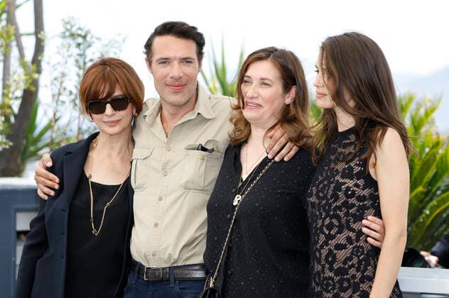 Laura Morante, Nicolas Bedos, Emmanuelle Devos and Marine Vacth at the photocall for the feature film Masquerade at the Festival de Cannes 2022 75 Cannes International Film Festival at the Palais des Festivals Cannes, 28 05 2022. Foto:xD.xBedrosianx xFuturexImage