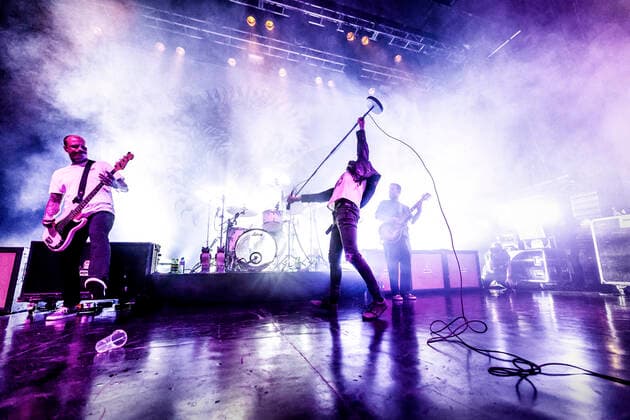 Kvelertak live in Oslo, Norway Oslo, Norway. 27th, May 2022. The Norwegian heavy metal band Kvelertak performs a live concert at Sentrum Scene in Oslo. Here vocalist Ivar Nikolaisen is seen live on stage. Oslo Norway Sentrum Scene  Copyright: xGonzalesxPhoto TerjexDokkenx