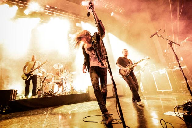 Kvelertak live in Oslo, Norway Oslo, Norway. 27th, May 2022. The Norwegian heavy metal band Kvelertak performs a live concert at Sentrum Scene in Oslo. Here vocalist Ivar Nikolaisen is seen live on stage. Oslo Norway Sentrum Scene  Copyright: xGonzalesxPhoto TerjexDokkenx