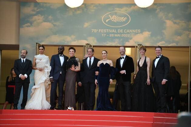 Carmen Bsaibes75th Cannes Film Festival 2022, Red Carpet Closing Ceremony. Pictured Jury Cannes 2022 - Ladj Ly, Jeff Nichols, Rebecca Hall, Jasmine Trinca, Joachim Trier, Deepika Padukone, Vincent Lindon  Copyright: xSimonexComix xipa-agency.netx xVeneziax2020x