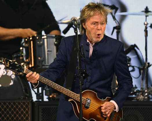 Entertainment Bilder des Tages Paul McCartney and his band perform at the Camping World Stadium in Orlando, Florida on Saturday, May 28, 2022.  ORP20220528004 JOExMARINO