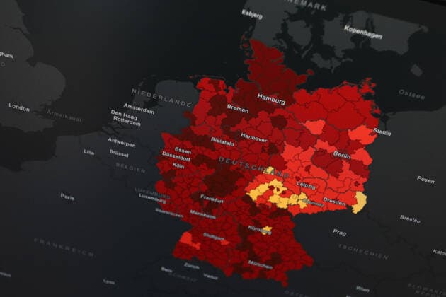 RKI dashboard, 7 day incidence is now 196.2 7 day incidence, RKI dashboard on a monitor on 29 05 2022 in Siegen Germany.