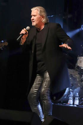 Johnny Logan Band live at a concert of The Irish Soul Tour at Grünspan Hamburg, 28 05 2022 Foto:xgbrcix xFuturexImage