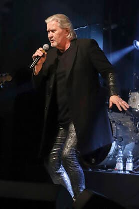Johnny Logan Band live at a concert of The Irish Soul Tour at Grünspan Hamburg, 28 05 2022 Foto:xgbrcix xFuturexImage