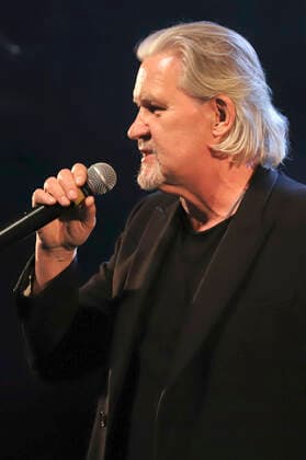 Johnny Logan Band live at a concert of The Irish Soul Tour at Grünspan Hamburg, 28 05 2022 Foto:xgbrcix xFuturexImage