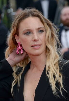 May 28, 2022, CANNES, France: CANNES, FRANCE - MAY 28: Laetitia Dosch attends the closing ceremony red carpet for the 75th annual Cannes film festival at Palais des Festivals on May 28, 2022 in Cannes, France. CANNES France - ZUMAi09_ 20220528_zaf_i09_001 Copyright: xFrederickxInjimbertx