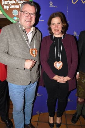 Josef Schmid MdL Verena Dietl Mayor Munich 29 05 2011 Wirtshaus im Schlachthof Narrhalla Sigi Sommertaler Award 2022 Munich