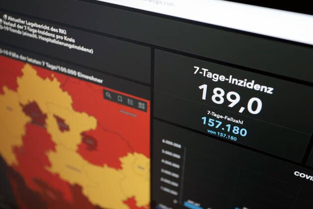 RKI dashboard, 7 day incidence is now 189.0 7 day incidence, RKI dashboard on a monitor on 30 05 2022 in Siegen Germany.