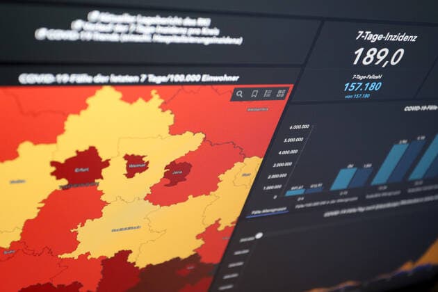 RKI dashboard, 7 day incidence is now 189.0 7 day incidence, RKI dashboard on a monitor on 30 05 2022 in Siegen Germany.
