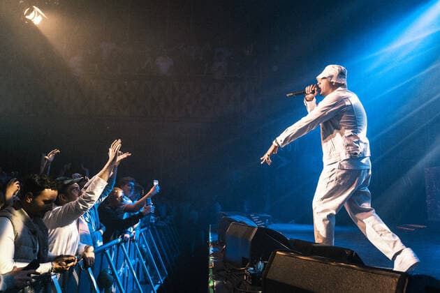 Entertainment Bilder des Tages Nas performs live in Copenhagen, Denmark Copenhagen Denmark. 29th, May 2022. The American rapper and lyricist Nas performs a live concert at VEGA in Copenhagen. Copenhagen Denmark  Copyright: xGonzalesxPhoto FlemmingxBoxJensex