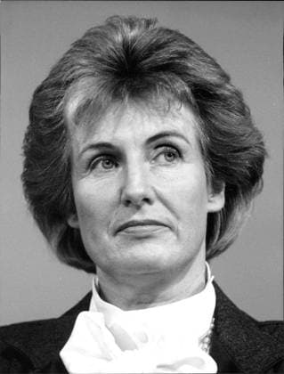 Cornelia Schmalz-Jacobsen Die deutsche Politikerin Cornelia Schmalz-Jacobsen (FDP), ehemalige Ausländerbeauftragte der Bundesregierung (1991-1998)., Copyright: UnitedxArchivesxSvenxSimon Nur redaktionelle Nutzung. Editorial usage only. UnitedArchivesIMS_3293518F EDITORIAL USE ONLY