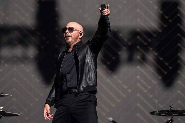 May 29, 2022, Napa, CA, USA: PITBULL performs during the 2022 BottleRock Napa Valley at Napa Valley Expo on May 29, 2022 in Napa, California. Napa USA - ZUMAs181 20220529_zea_s181_047 Copyright: xImagespacex