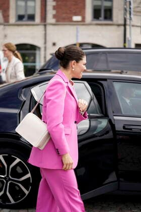 Crown Princess Victoria arrives at the inauguration of H22 City Expo in Helsingborg, Sweden, May 31, 2022 HELSINGBORG SWEDEN x9200x  Copyright: xBjörnxLarssonxRosvall TTx H22 CITY EXPO HELSINGBORG