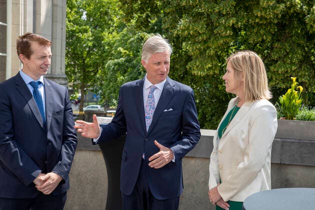 Michael Gillon, King Philippe - Filip of Belgium and Veerle Rots pictured during a ceremony to award the Francqui Prize scientifi awards for 2021 and 2022, Wednesday 01 June 2022 in Brussels. The 2021 prize is awarded to ULiege astrologist Michael Gillon, ULiege s Veerle Rots will receive the 2022 one for her Palaeolithic Stone Tool Hafting research. The scientific prize, which is often referred to as the Belgian Nobel Prize , is awarded by The Francqui Foundation and is worth 250.000 euros.  NICOLASxMAETERLINCK 35669083