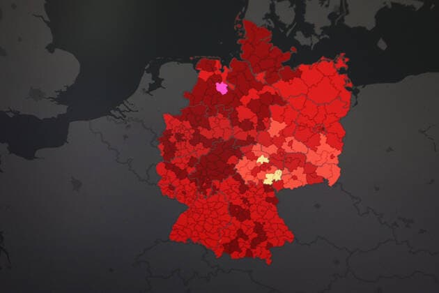 RKI dashboard, 7 day incidence is now 221.4 7 day incidence, RKI dashboard on a monitor on 02 06 2022 in Siegen Germany.