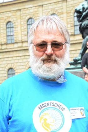 Prof Dr Andreas Kagermeier STV Representative Initiative Referendum Bicycle Decision Bavaria Munich 02 Max Joseph Platz Action Bicycle Decision for Bavaria Munich