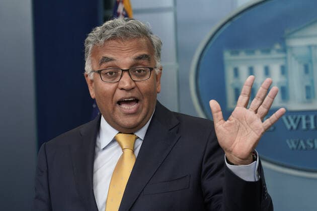 News Bilder des Tages White House COVID-19 Response Coordinator Dr. Ashish Jha speaks at a press briefing at the White House in Washington, DC on Thursday, June 2, 2022.  WASP2022060202 YurixGripas