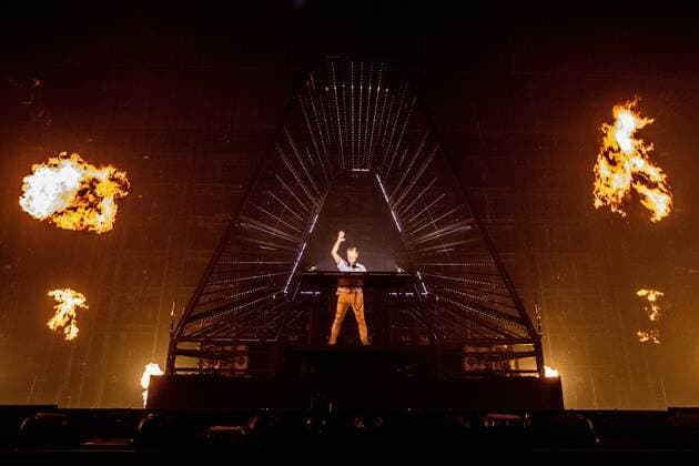 2022 06 02 22 09 04 AMSTERDAM Armin van Buuren will perform in the Ziggo Dome The Dutch DJ is in Amsterdam with his new This Is Me show, called Feel Again ANP PAUL BERGENAMSTERDAM Fans dance to the music of Armin van Buuren in the Ziggo Dome The Dutch DJ is in Amsterdam with his new This Is Me show, called Feel Again ANP PAUL BERGEN netherlands out belgium out  Copyright: xx x449705033x originalFilename: 449705033.jpg