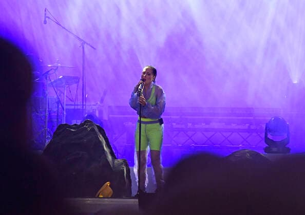 02 06 2022 Schlossgrabenfest openair music festival city center Darmstadt Residenzschloss on Merck stage Karolinenplatz live Alice Merton Frankfurterin Darmstadt Hesse Germany