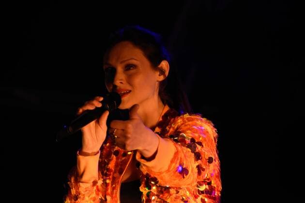 June 3, 2022, Cheltenham, England, United Kingdom: Wychwood Festival, one of the many festivities over the Jubilee holiday in the UK, took place on Cheltenham Racecourse 3-5 June. A packed schedule saw old favourites take the stage. Sophie Ellis-Bextor shot to number 1 with hit Groovejet (If this ainÃ¢â‚¬â ¢t love). More recently during the pandemic she has been a hit on social media with her Ã¢â‚¬ËœKitchen DiscoÃ¢ Cheltenham United Kingdom - ZUMAr169 20220603_zip_r169_002 Copyright: xRodxHarbinsonx