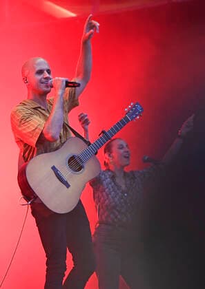 04 06 2022 Schlossgrabenfest singer songwriter guitarist MILOW Jonathan Vandenbroeck on Merck stage Karolinenplatz Darmstadt Hesse Germany