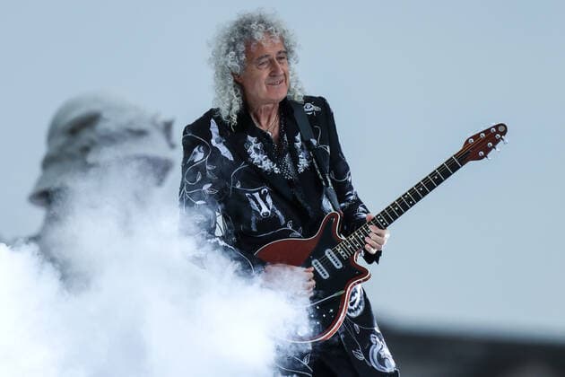Queen and Adam Lambert open the Platinum Jubilee Concert outside Buckingham Palace Where: London, United Kingdom When: 04 Jun 2022 Credit: John Rainford Cover Images **NOT AVAILABLE FOR PUBLICATION IN THE UK** Copyright: xx 51634406 EDITORIAL USE ONLY. NOT FOR USE BY NEWSPAPERS BASED IN THE UK.
