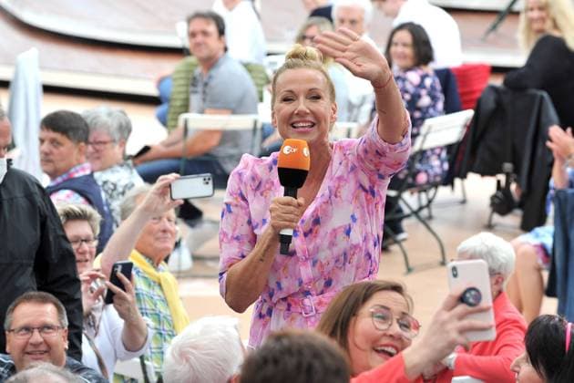 ZDF Fernsehgarten host Andrea Kiwi Kiewel during the ZDF entertainment show Fernsehgarten on 05 06 2022 in Mainz 20220605MWI19023