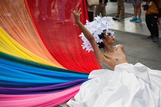 June 5, 2022, Bangkok, Thailand: A demonstrator seen wearing a drag queen costume during the pride parade in Bangkok. Various groups of demonstrators gathered at Silom road for the pride parade rally, dressed in colorful costumes and demanding for gender issues such as gender equality, gender rights on LGBTQs, sex worker rights, same sex marriage, etc. Bangkok Thailand - ZUMAs197 20220605_zaa_s197_052 Copyright: xVaruthxPongsapipattx