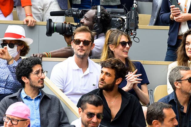 Nicolas Duvauchelle and Anne Charlotte Rio CELEBRITES : Roland Garros 2022 - Internationaux de France - 05 06 2022 FedericoPestellini Panoramic 