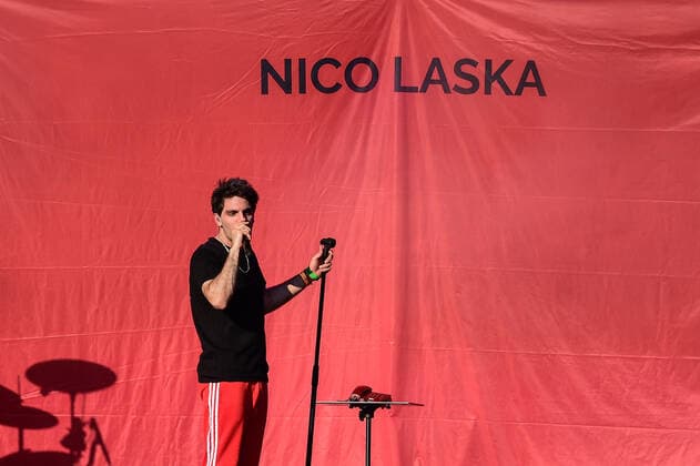 04 06 2022, xkaix, entertainment music, Schlossgrabenfest 2022 emspor, v l Nico Laska on the Merck stage Darmstadt kp