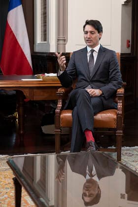 The President of Canada, Justin Trudeau, speaks during a meeting with his Chilean counterpart, Gabriel Boric, today, in Ottawa, Canada, 06 June 2022. Boric is on an official tour that will also take him to the 2022 Summit of the Americas, which will take place in the US city of Los Angeles. EFE Alberto Valdes Chilean President Gabriel Boric meets with Justin Trudeau !ACHTUNG: NUR REDAKTIONELLE NUTZUNG!  Copyright: xAlbertoxValdesx AME4906 20220606-300e027092de4d31683a08f71decd433c00b236e