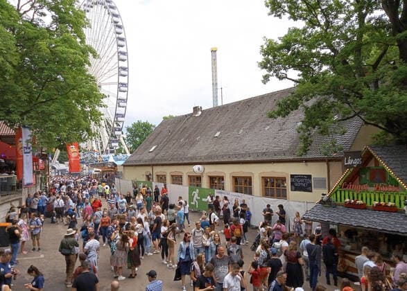 Bergkirchweih Fest , während die Covid 19 Coronavirus Pandemie in Erlangen , Bayern, Deutschland . Juni 06, 2022.