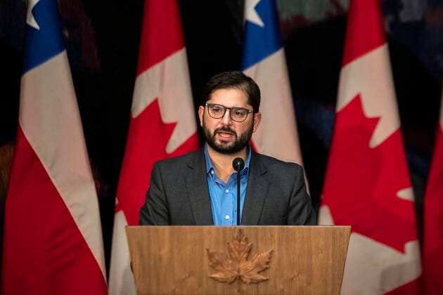 The President of Canada Justin Trudeau (out of frame) and his Chilean counterpart Gabriel Boric, offer a press conference at the National Arts Center in Ottawa, Canada, 06 June 2022. Boric is on an official tour that will also take him to the 2022 Summit of the Americas, which will take place in the US city of Los Angeles. EFE Alberto Valdes Chilean President Gabriel Boric meets with Justin Trudeau !ACHTUNG: NUR REDAKTIONELLE NUTZUNG!  Copyright: xAlbertoxValdesx AME4969 20220606-ce276fb5bb248d1293564e92e9d5620c05359741