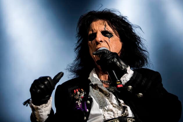 Alice Cooper Konzert in Kopenhagen Alice Cooper live in Copenhagen, Denmark Copenhagen, Denmark. 06th, June 2022. The American singer Alice Cooper performs a live concert at KB Hallen in Frederiksberg, Copenhagen. Copenhagen Denmark  Copyright: xGonzalesxPhoto LassexLagonix