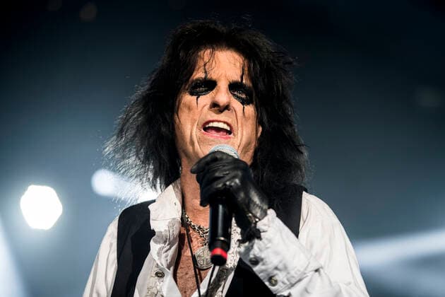 Alice Cooper Konzert in Kopenhagen Alice Cooper live in Copenhagen, Denmark Copenhagen, Denmark. 06th, June 2022. The American singer Alice Cooper performs a live concert at KB Hallen in Frederiksberg, Copenhagen. Copenhagen Denmark  Copyright: xGonzalesxPhoto LassexLagonix