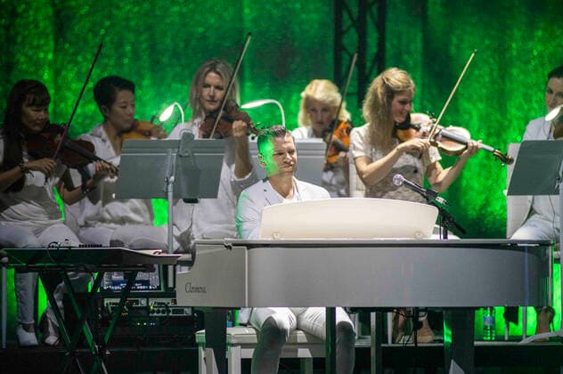 Alex Christensen The Berlin Orchestra feat Asja Ahatovic live at a concert of the Classical 90s Dance Tour at Messehalle Erfurt, 06 06 2022 Foto:xM.xKremerx xFuturexImage