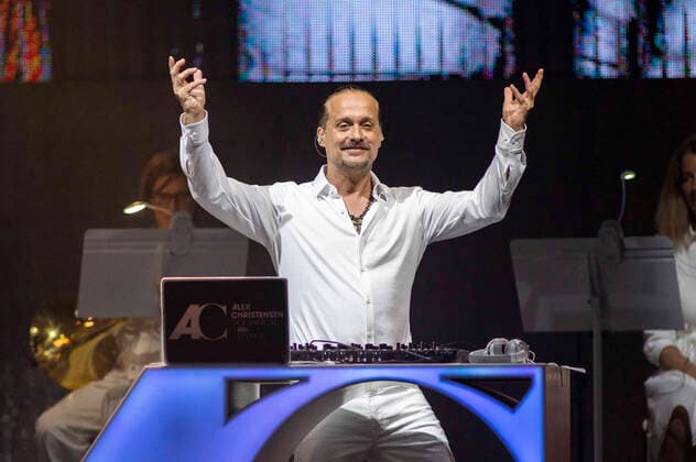 Alex Christensen The Berlin Orchestra feat Asja Ahatovic live at a concert of the Classical 90s Dance Tour at Messehalle Erfurt, 06 06 2022 Foto:xM.xKremerx xFuturexImage