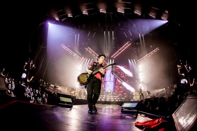 Green Day live in Copenhagen, Denmark Copenhagen, Denmark. 07th, June 2022. The American rock band Green Day performs a live concert at Forum at Frederiksberg, Copenhagen. Here lead singer and musician Billie Joe Armstrong is seen live on stage. Copenhagen Denmark  Copyright: xGonzalesxPhoto LassexLagonix