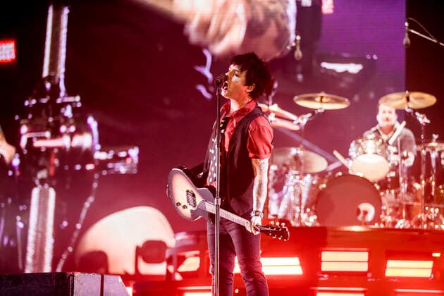 Green Day live in Copenhagen, Denmark Copenhagen, Denmark. 07th, June 2022. The American rock band Green Day performs a live concert at Forum at Frederiksberg, Copenhagen. Here lead singer and musician Billie Joe Armstrong is seen live on stage. Copenhagen Denmark  Copyright: xGonzalesxPhoto LassexLagonix