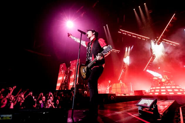 Green Day live in Copenhagen, Denmark Copenhagen, Denmark. 07th, June 2022. The American rock band Green Day performs a live concert at Forum at Frederiksberg, Copenhagen. Here lead singer and musician Billie Joe Armstrong is seen live on stage. Copenhagen Denmark  Copyright: xGonzalesxPhoto LassexLagonix