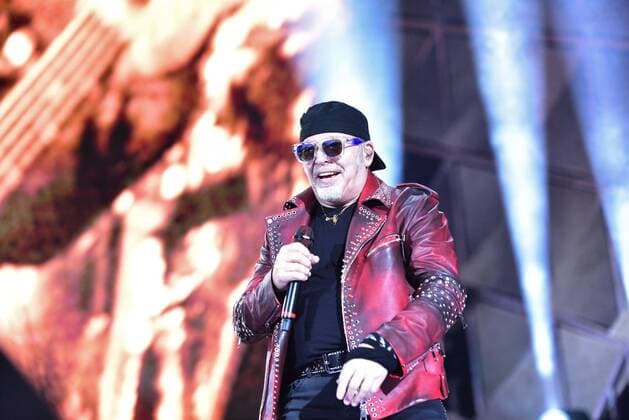Italy: Vasco Rossi Live tour 2022 The Italian singer Vasco Rossi performs at Diego Maradona Stadium with his live tour 2022 in Naples. Naples Italy Copyright: PaolaxVisone