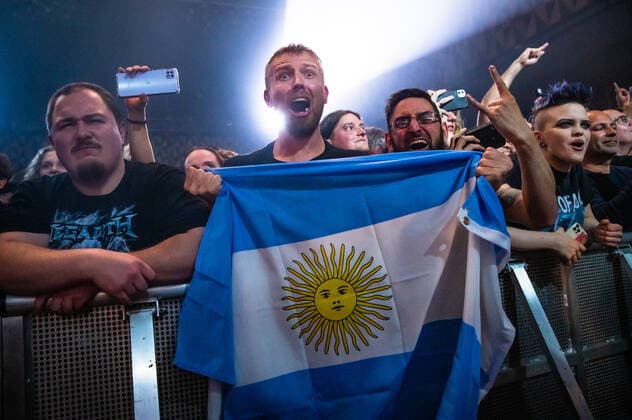 Megadeth live in Copenhagen, Denmark Copenhagen, Denmark. 07th, June 2022. Heavy metal fans seen with the flag of Argentina during a live concert with the American metal band Megadeth at VEGA in Copenhagen. (Gonzales Photo - Nikolaj Bransholm). Copenhagen Denmark  Copyright: xGonzalesxPhoto NikolajxBransholmx