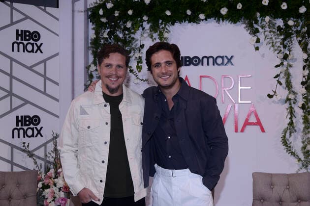 June 8, 2022, Mexico City, Mexico City, Mexico: June 8, 2022, Mexico City, Mexico: Director Gary Alazraki and Diego Boneta attend a film press conference to promote Father of the Bride at St. Regis Hotel. On Jun 8, 2022 in Mexico City, Mexico. Mexico City Mexico - ZUMAe321 20220608_zia_e321_007 Copyright: xCarlosxTischlerx xEyepixxGroupx