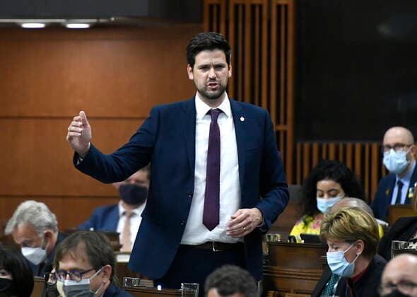 June 8, 2022, Ottawa, ON, CAN: Minister of Immigration, Refugees and Citizenship Sean Fraser rises during Question Period in the House of Commons on Parliament Hill in Ottawa on Wednesday, June 8, 2022. Ottawa CAN  - ZUMAc35_ 20220608_zaf_c35_081 Copyright: xJustinxTangx