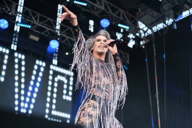 June 8, 2022, Madrid, Spain: Singer Mario Vaquerizo of the Nancys Rubias musical group performs at the Noches del Botanico Festival, at the Alfonso XIII Royal Botanical Garden in Madrid. Madrid Spain - ZUMAs197 20220608_zaa_s197_078 Copyright: xAtilanoxGarciax